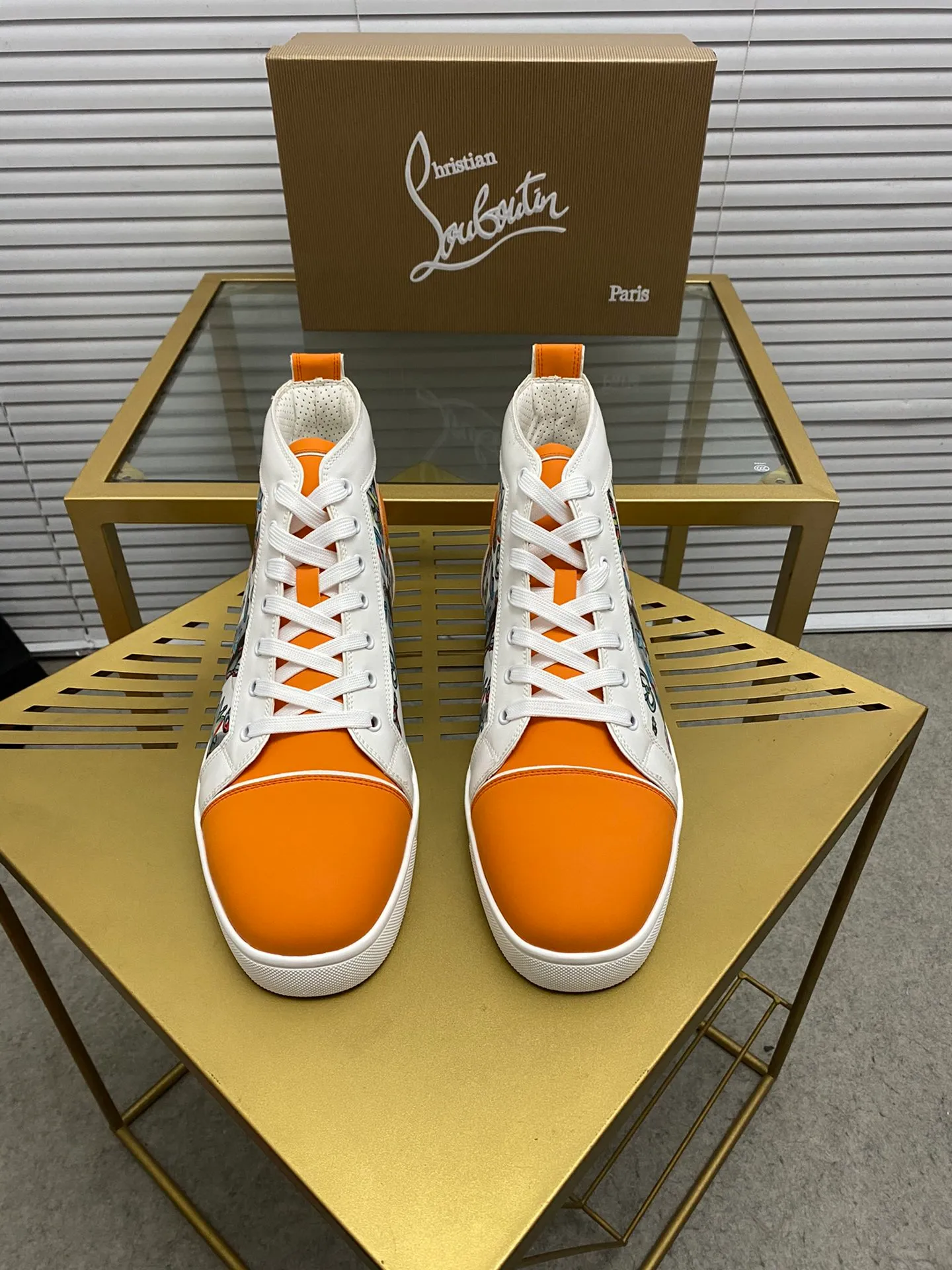 (Customized model) Ex-factory price is 540. christian louboutin (CL red sole shoes) counter series, casual sneakers for couples 📢 📢 📢 Exclusive hot style release 🎈🎈💪 Movable latex feet 👻 Finished outsole line [Proud] 😝Female 35-40# Male 38#-46, global supply😝 [Top version]: Original imported genuine leather upper, top original leather lining, original molded TPU outsole, original 1:1 detail processing, original shoe last,